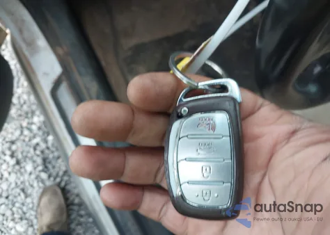 2016 Hyundai Sonata Limited z USA, uszkodzony, nr VIN 5NPE34AF8GH321482